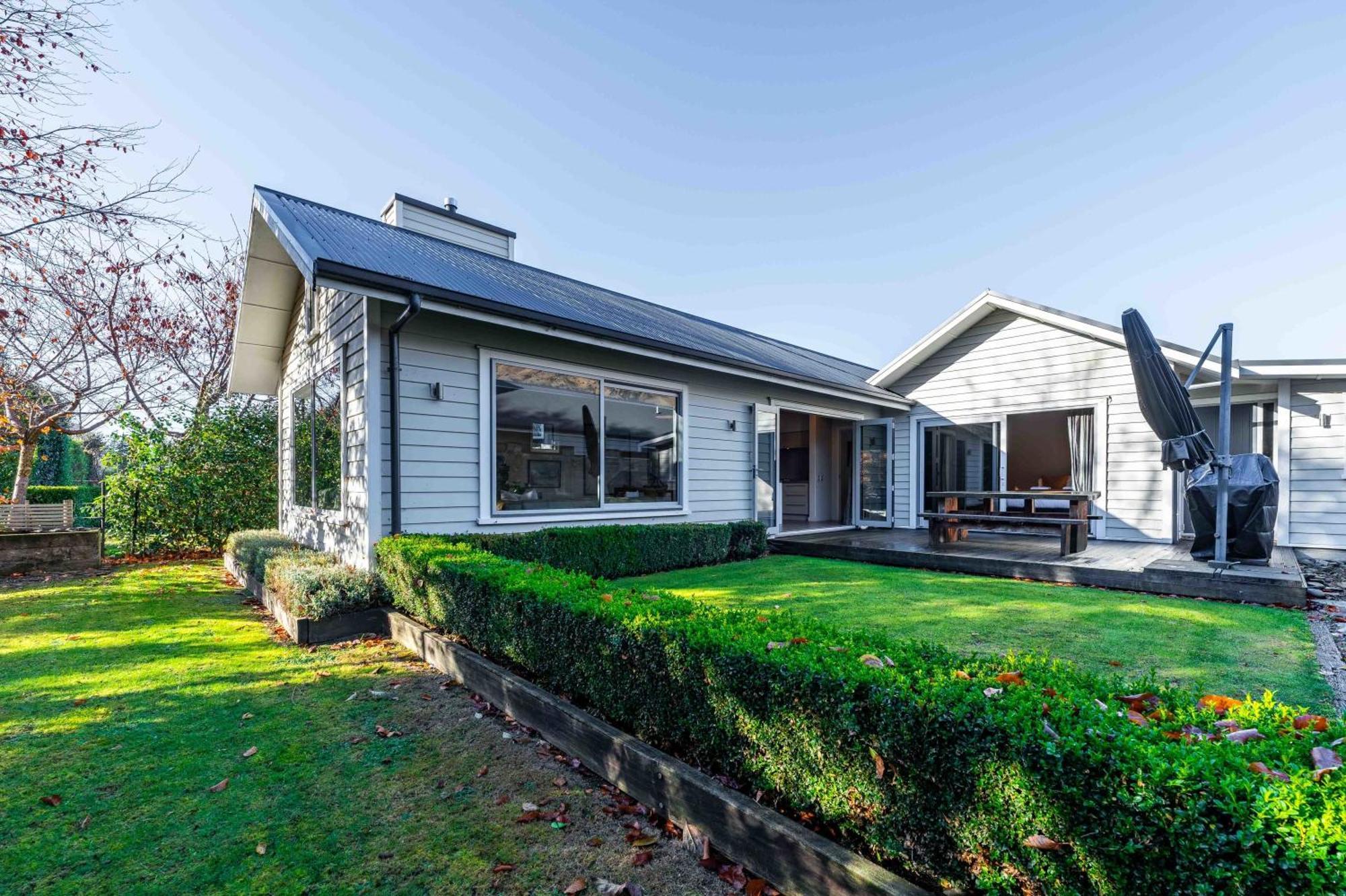 Roy'S Bay Luxury Accommodation Wanaka Exterior photo